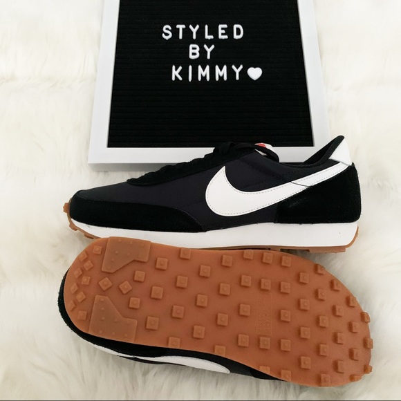 NIKE Daybreak Sneakers Shoes NEW Black White - Picture 6 of 8